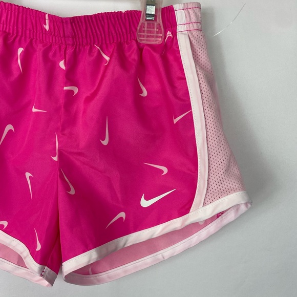 Nike Dri-Fit Pink Logo Shorts Girls 4 - Picture 3 of 12
